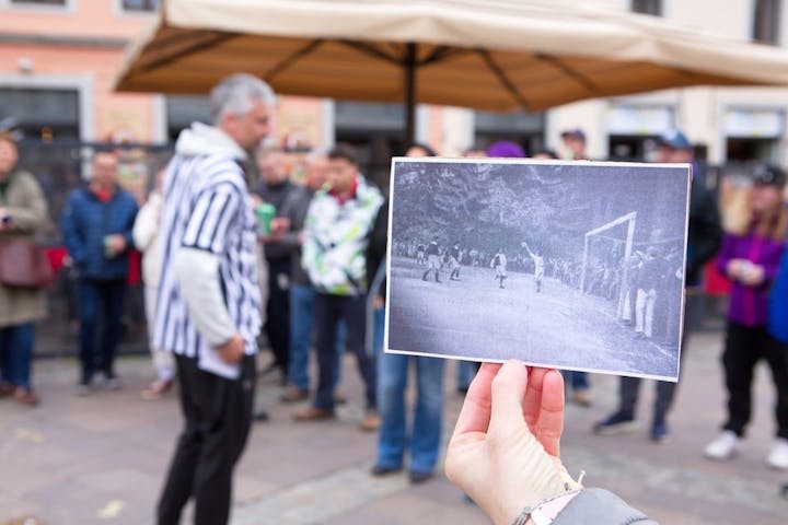 Rajzefirbčni sprehod: FUZBAL TURA